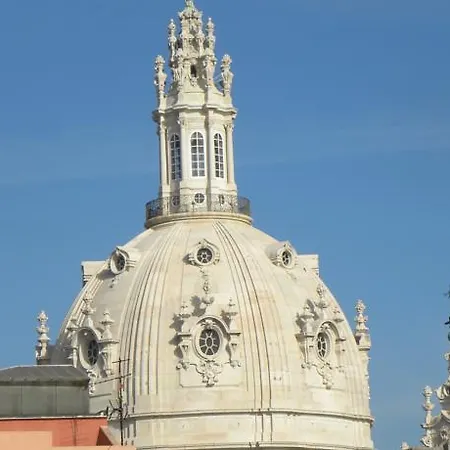 Estrela Garden Apartment Lisbon
